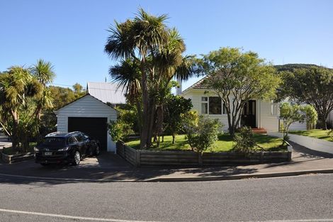 Photo of property in 122 Donald Street, Karori, Wellington, 6012