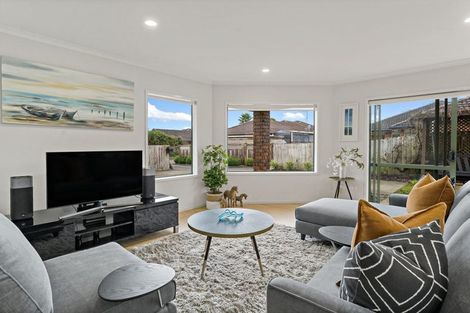 Photo of property in 10b Landon Place, Pukekohe, 2120