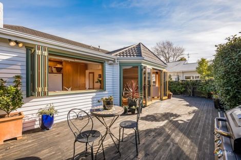 Photo of property in 33 Puriri Street, Woburn, Lower Hutt, 5010