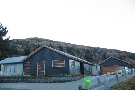 Photo of property in 6 Morning Star Terrace, Arthurs Point, Queenstown, 9371