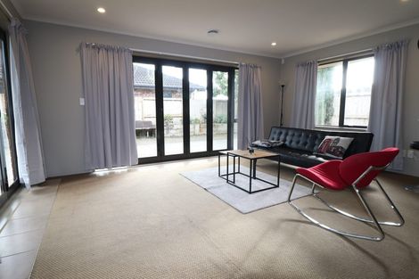 Photo of property in 6 Whitford Place, Rototuna North, Hamilton, 3210