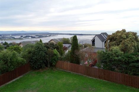 Photo of property in 3 Drayton Drive, Mount Pleasant, Christchurch, 8081