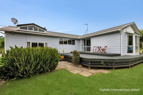 Photo of property in 3265 South Head Road, South Head, Helensville, 0874