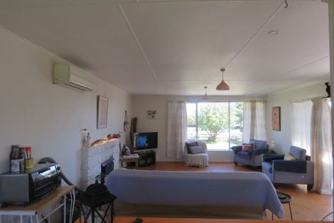 Photo of property in 37 Burnett Street, Kakanui, Oamaru, 9495