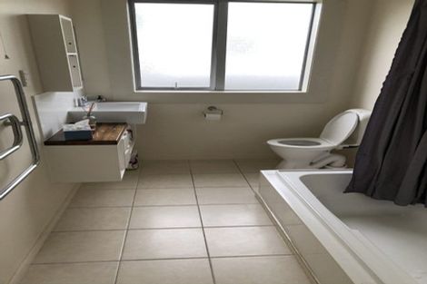 Photo of property in 43 Mary Street, Winton, 9720