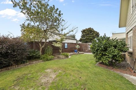 Photo of property in 13 Hastings Place, Hamilton Lake, Hamilton, 3204