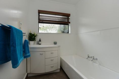 Photo of property in 8 Palmer Place, Parkvale, Hastings, 4122