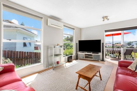 Photo of property in 44 View Road, Titahi Bay, Porirua, 5022