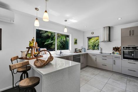 Photo of property in 117 Poplar Grove, Whalers Gate, New Plymouth, 4310