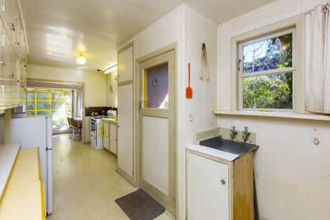 Photo of property in 11 Richard Grove, Stokes Valley, Lower Hutt, 5019