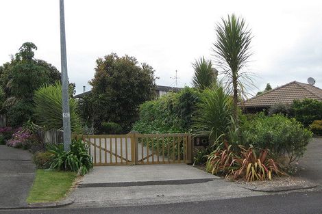 Photo of property in 10 Elana Court, Conifer Grove, Takanini, 2112