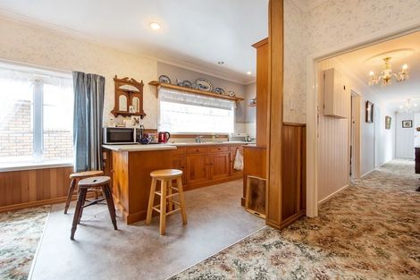 Photo of property in 9 Roberts Road, Te Atatu South, Auckland, 0610