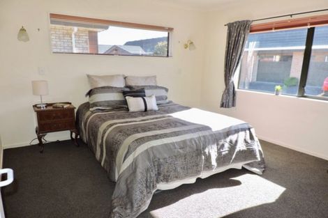 Photo of property in Redwood Village, 39/42 Main Road, Tawa, Wellington, 5028
