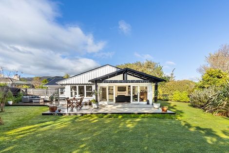 Photo of property in 73 Kohekohe Road, Waikanae, 5036