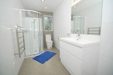 Photo of property in 4b Astrolabe Place, Gulf Harbour, Whangaparaoa, 0930