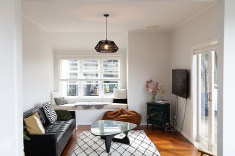 Photo of property in 1/27 Huka Road, Birkenhead, Auckland, 0626