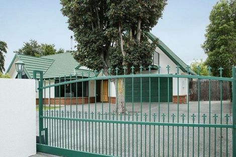 Photo of property in 86 Pahiatua Street, Hokowhitu, Palmerston North, 4410