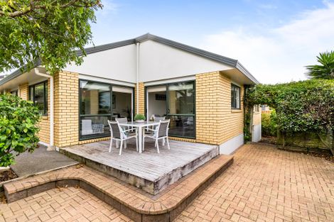 Photo of property in 2/22 Ardagh Place, Dannemora, Auckland, 2016