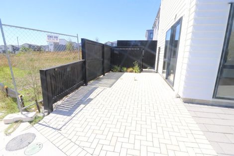 Photo of property in 4 Autumn Blaze Street, Hobsonville, Auckland, 0616