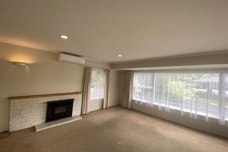 Photo of property in 6 Regal Place, Forrest Hill, Auckland, 0620