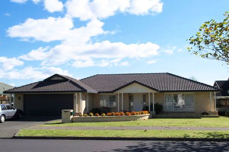 Photo of property in 11 Tarnica Road, Northpark, Auckland, 2013