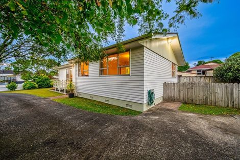 Photo of property in 4 Tangelo Place, Bucklands Beach, Auckland, 2012