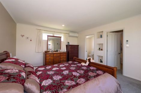 Photo of property in 49 Mcmurdo Street, Tinwald, Ashburton, 7700