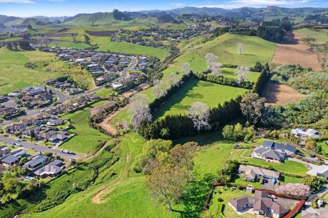 Photo of property in 24 Eagle Street, Welcome Bay, Tauranga, 3112