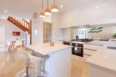 Photo of property in 2 George Laurenson Lane, Mount Roskill, Auckland, 1041