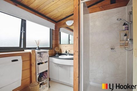 Photo of property in 22 Rangiwhea Road, Waiuku, 2123