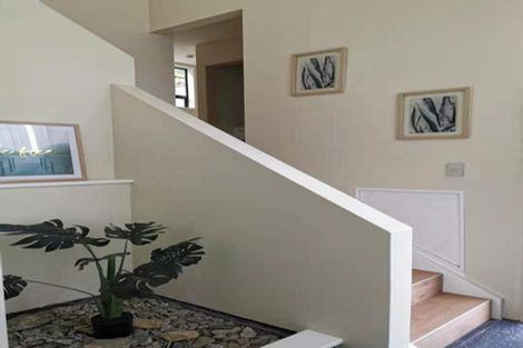 Photo of property in 13 Mckerrow Place, Sunshine Bay, Queenstown, 9300