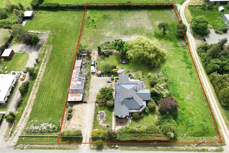 Photo of property in 66 Timaru Road, Waimate, 7924