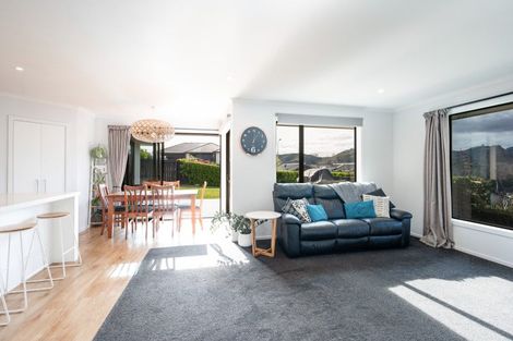 Photo of property in 2 Woolshed Drive, Stoke, Nelson, 7011
