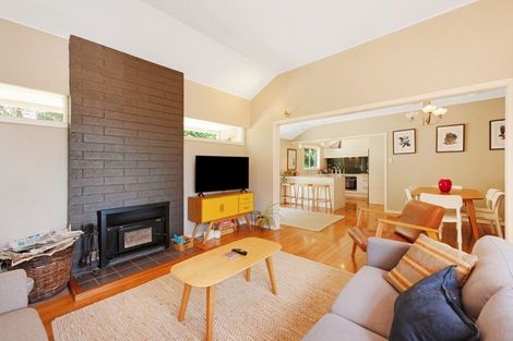 Photo of property in 47 Rona Street, Eastbourne, Lower Hutt, 5013