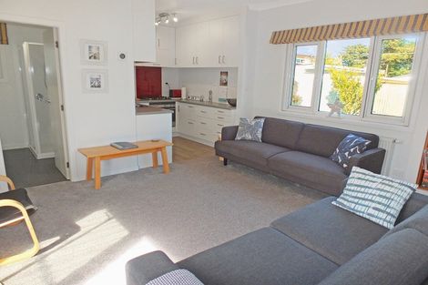 Photo of property in 3 Kent Terrace, Foxton Beach, Foxton, 4815