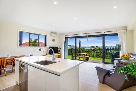 Photo of property in 4 Frances Bryers Road, Hobsonville, Auckland, 0616