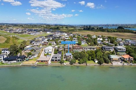 Photo of property in 26 Crispe Road, Clarks Beach, 2122