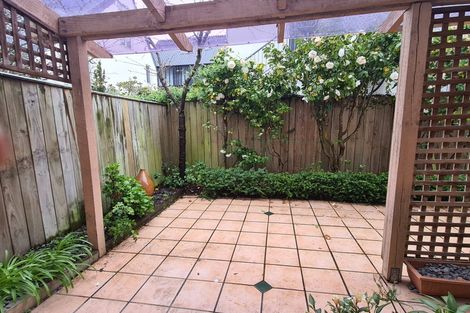 Photo of property in 28d Cranmer Square, Christchurch Central, Christchurch, 8013