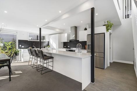 Photo of property in 58 Clarence Road, Northcote Point, Auckland, 0627