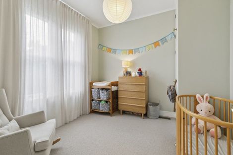 Photo of property in 47 Eden Street, Island Bay, Wellington, 6023