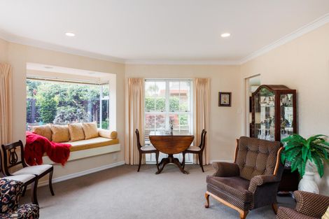 Photo of property in 5 Olive Grove, Highbury, Palmerston North, 4412