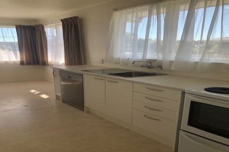 Photo of property in 115 Edgewater Drive, Pakuranga, Auckland, 2010