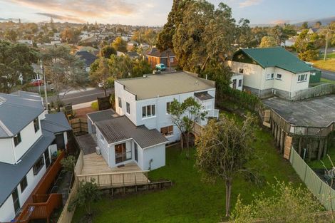Photo of property in 158 Hutchinson Avenue, New Lynn, Auckland, 0600