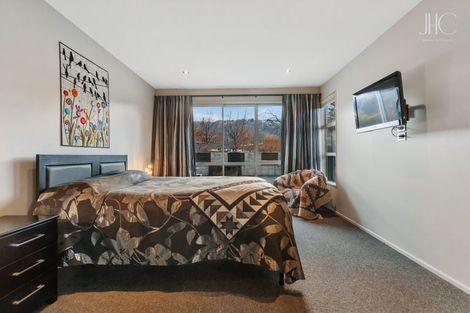 Photo of property in 18 Pisa Moorings Road, Mount Pisa, Cromwell, 9383