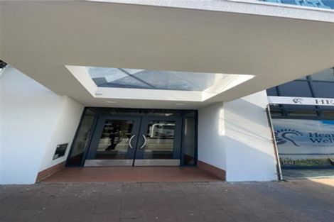 Photo of property in 17 Kent Terrace - Kent Apartments, 5b/16 Kent Terrace, Mount Victoria, Wellington, 6011