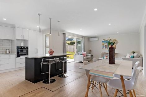 Photo of property in 96 Hillpark Drive, Pokeno, 2402