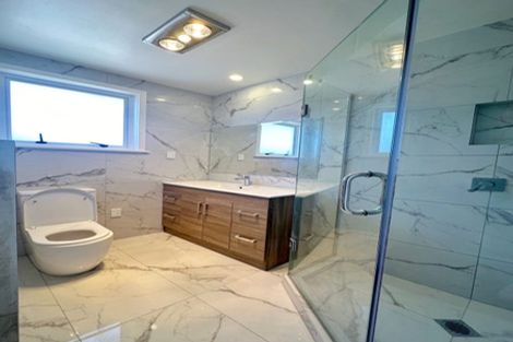 Photo of property in 1/82 Manuka Road, Glenfield, Auckland, 0629