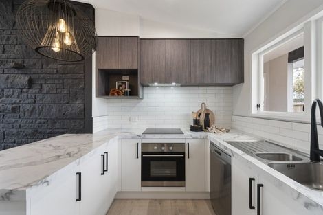 Photo of property in 9 Abraham Crescent, Milson, Palmerston North, 4414