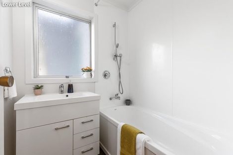 Photo of property in 158 Hutchinson Avenue, New Lynn, Auckland, 0600