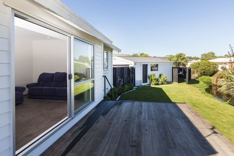 Photo of property in 23 Stacey Place, Woolston, Christchurch, 8062